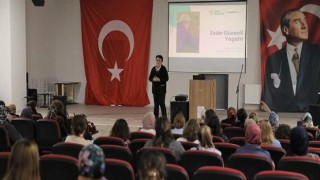 Kınık’ta Annelere ”Evde Güvenli Yaşam” Semineri Verildi