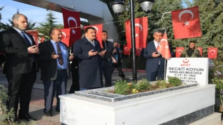 Malatya’da bayramın ilk günü şehitlikler ziyaret edildi