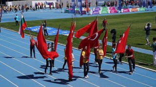 Üsküdar Belediyesi 3 Ülke, 17 Şehirden 115 Okul ve 2 Bin 100 Sporcuyu 15. Uluslararası Özel Sporcular Atletizm Şenliği’nde Ağırladı