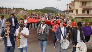 Yeniden Teferic Yeniden Şenlik Var