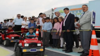 Afyonkarahisar Valisi trafik eğitiminde