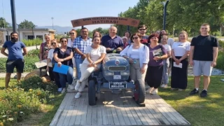 İzmir Efes Tarlası’nda tıbbi-aromatik üretimi eğitimi