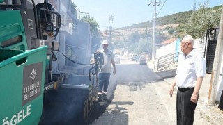 Karabağlar’da asfaltlamalar hız kesmeden sürüyor