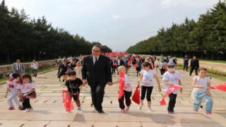 LÖSEV’den Anıtkabir çıkarması