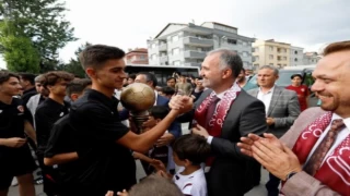 U15 Türkiye Şampiyonları’na Bursa İnegöl’de coşkulu karşılama