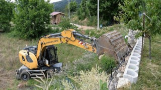 Uludağ eteklerinde kaçak yapı operasyonu