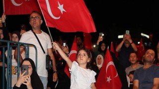 15 Temmuz’un yıl dönümünde Bağcılar Meydanı doldu taştı