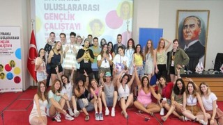 Bayraklı’da ‘Uluslararası Gençlik Festivali’ başladı