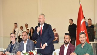 Menemen Belediye Başkan Vekili Aydın Pehlivan, Kurban Bayramı öncesi belediye personeliyle bayramlaştı