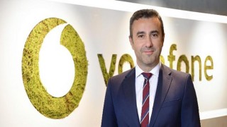 Vodafone’un “Dijital Kahramanı” Tobi Şimdi de Ev İnterneti Kullanıcılarının Sağ Kolu Oluyor