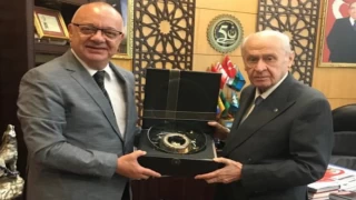 Bahçeli’yi Manisa davet etti