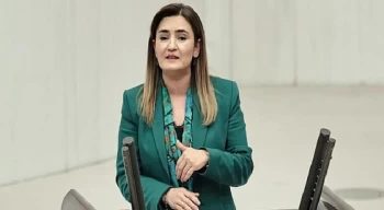 CHP İzmir Milletvekili Av. Sevda Erdan Kılıç: “Karşıyaka Atakent Anadolu Lisesi fetva ile mi bilimsel verilerle mi yıkılıyor?”