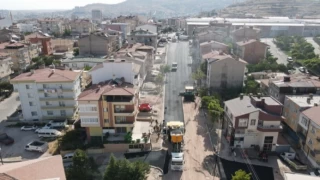 Dr. Sadık Ahmet Caddesi’nde sıcak asfalt mesaisi