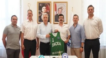 Ege ve Darüşşafaka nitelikli basketbolcular yetiştirmek için kolları sıvadı