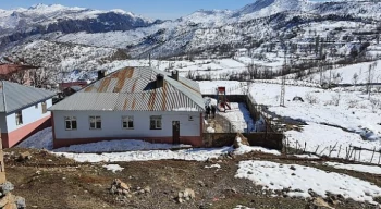 İzoder’den Hakkari Çukurca Üzümlü Köyü’ne Anlamlı Destek