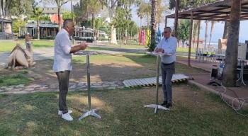 Kemer Belediye Başkanı Necati Topaloğlu, KRT Kanalı’nda Savaş Kerimoğlu’nun sunduğu ’Uyanma Vakti’ programında canlı yayın konuğu oldu