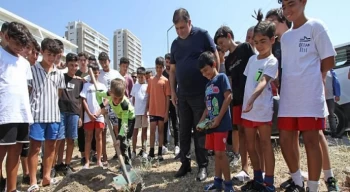 Güneydoğulu çocukların barış fidanları Karşıyaka’da büyüyecek