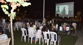 Kartepe’de Yazlık Sinema “Dağ 2” İle Devam Etti