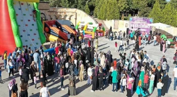 Çocuk şenliği renkli görüntülere sahne oldu