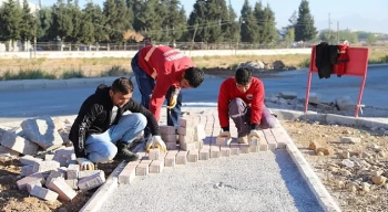 Menderes Belediyesi’nden ilçeye bin 600 metrekare yeni yeşil alan