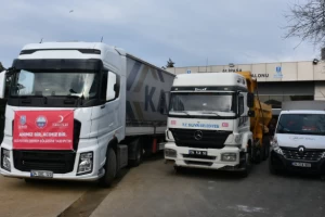 HATAY'DA KURULAN ÇADIR KÖYLER İÇİN 22. TIR YOLA ÇIKTI