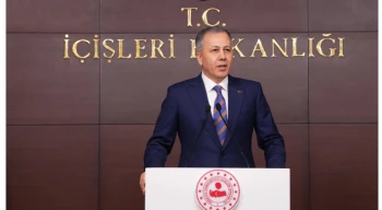 Bakan Yerlikaya: Manisa’da yangın nedeniyle 1440 kişi tahliye edildi