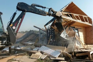 Silivri Belediyesi Tarım Arazilerindeki Kaçak Yapıların Yıkımına Devam Ediyor