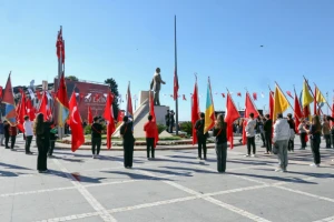 Silivri'de Cumhuriyetin 101. Yıldönümünde Çelenk Sunma Töreni Gerçekleşti